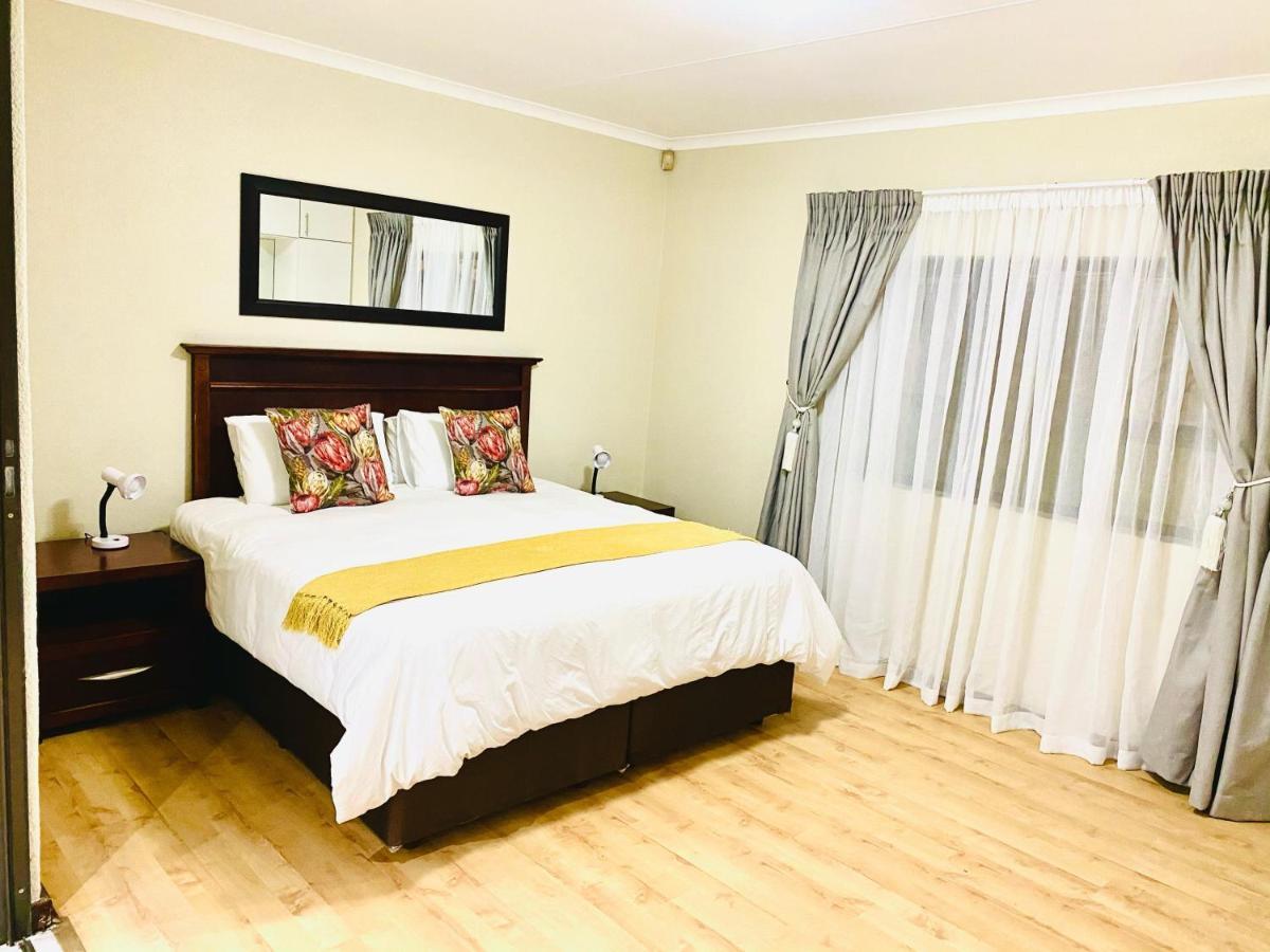 C&C Hotel Vibes Randpark Ridge Jhb 14 Units Available Randburg Eksteriør billede